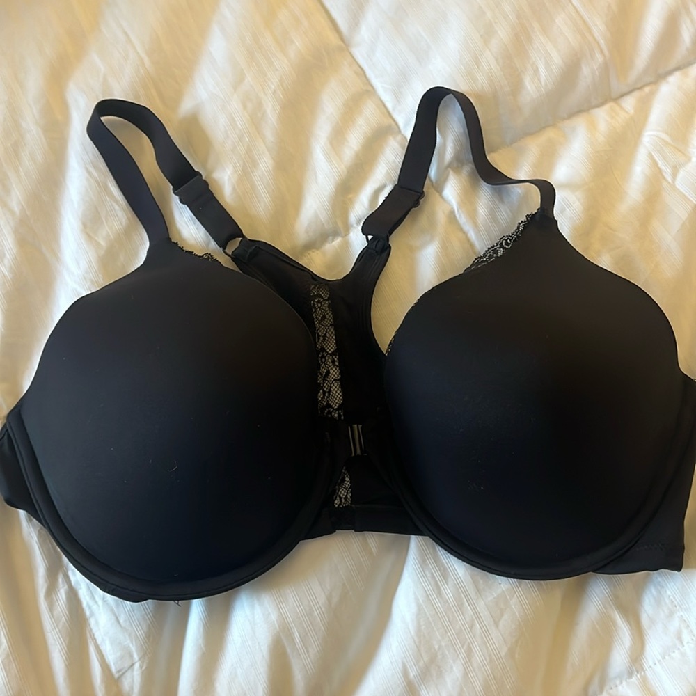 Maidenform Racer Back Tee Shirt Bra Like New 40C Front Closure